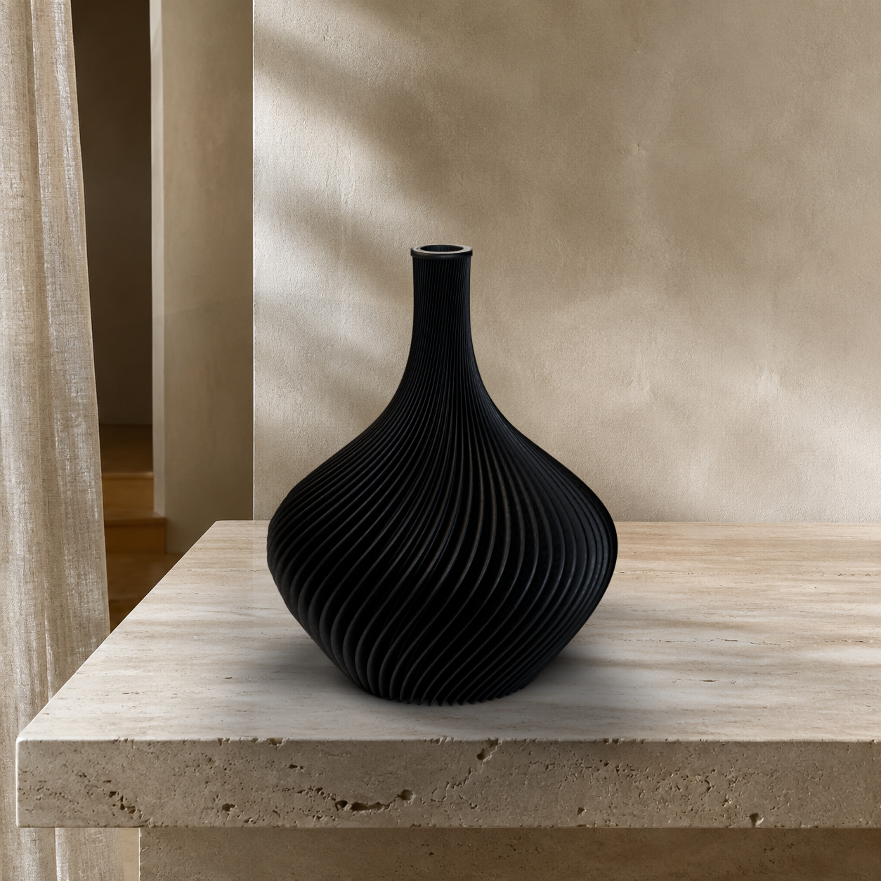 Vaso Amelie nero con coste a spirale